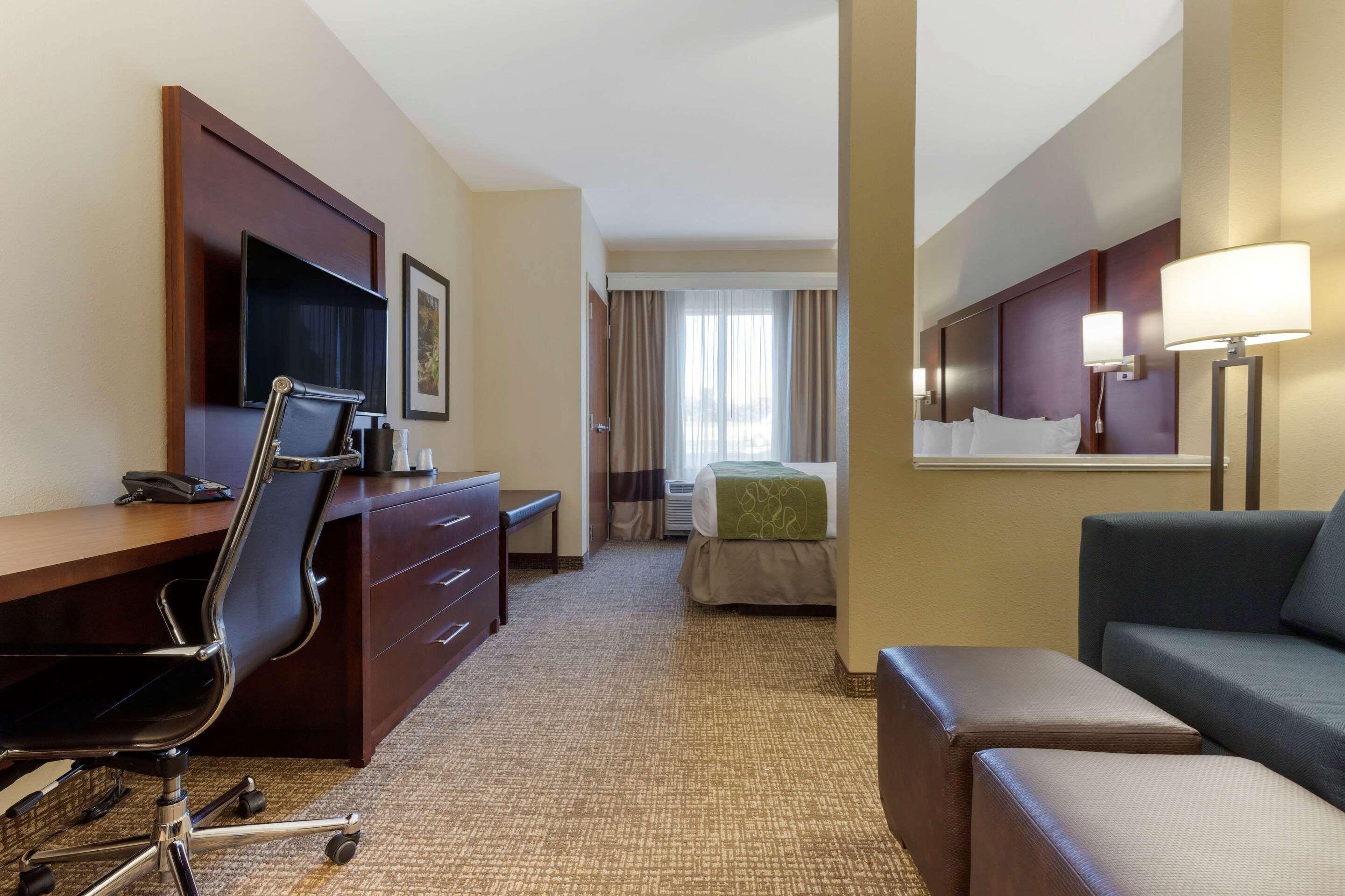 Comfort Suites Greenville South Piedmont Εξωτερικό φωτογραφία